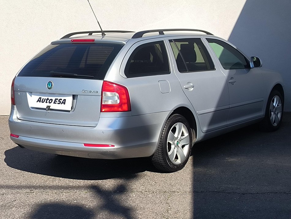 Škoda Octavia II 1.6TDi Elegance