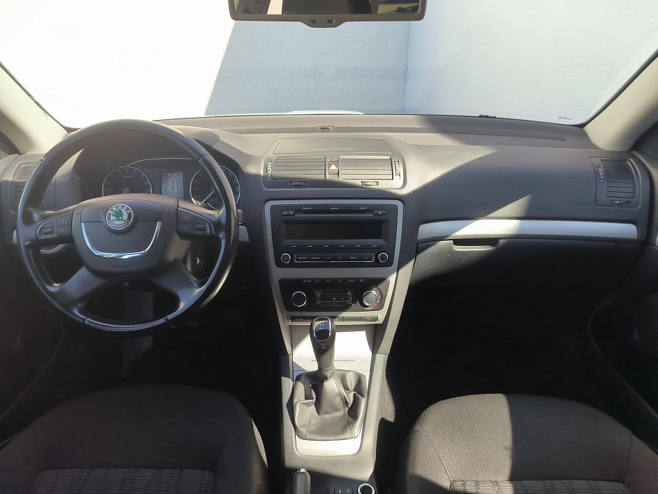 Škoda Octavia II 1.6TDi Elegance