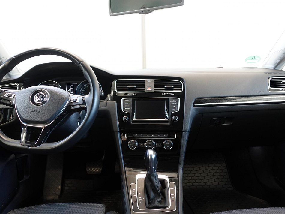 Volkswagen Golf 2.0 TDi Highline