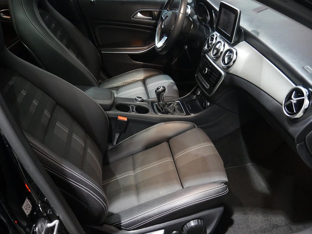 Mercedes-Benz GLA 2.2d  GLA200d