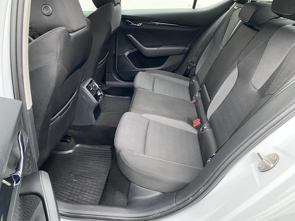 Škoda Octavia IV 1.0 TSi Ambition e-TEC