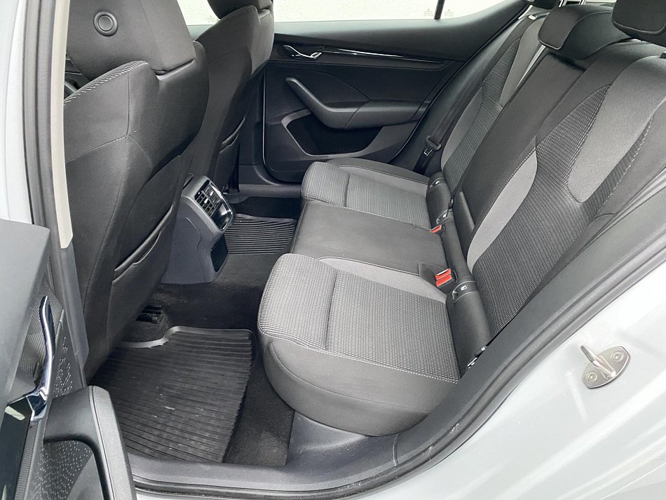 Škoda Octavia IV 1.0 TSi Ambition e-TEC