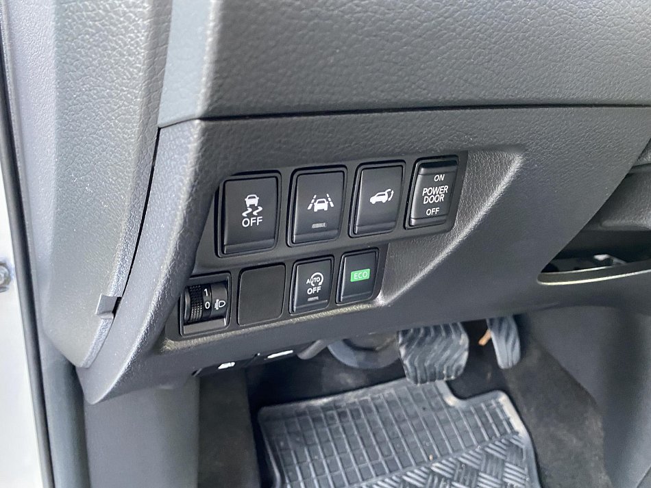 Nissan X-Trail 2.0 D  4x4