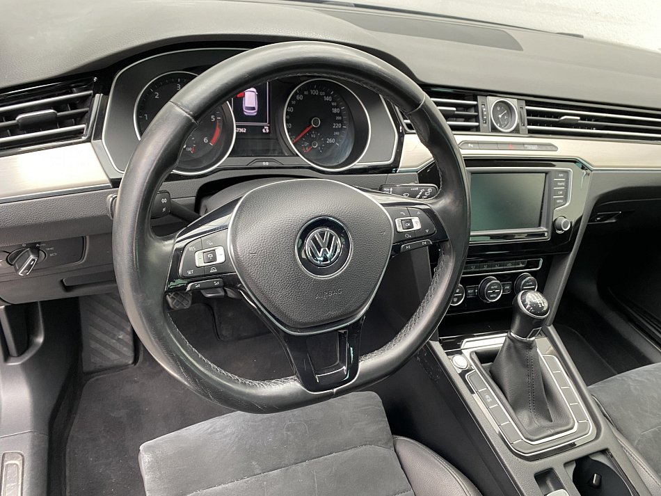 Volkswagen Passat 2.0 TDi Highline