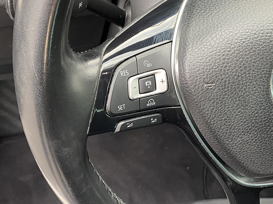 Volkswagen Passat 2.0 TDi Highline