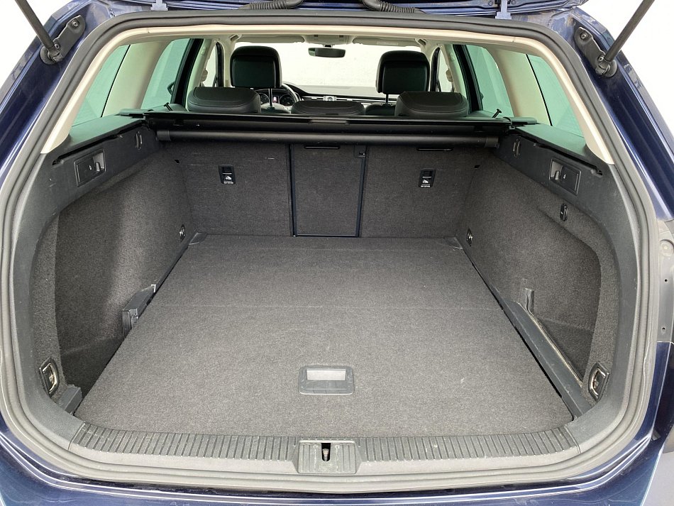 Volkswagen Passat 2.0 TDi Highline