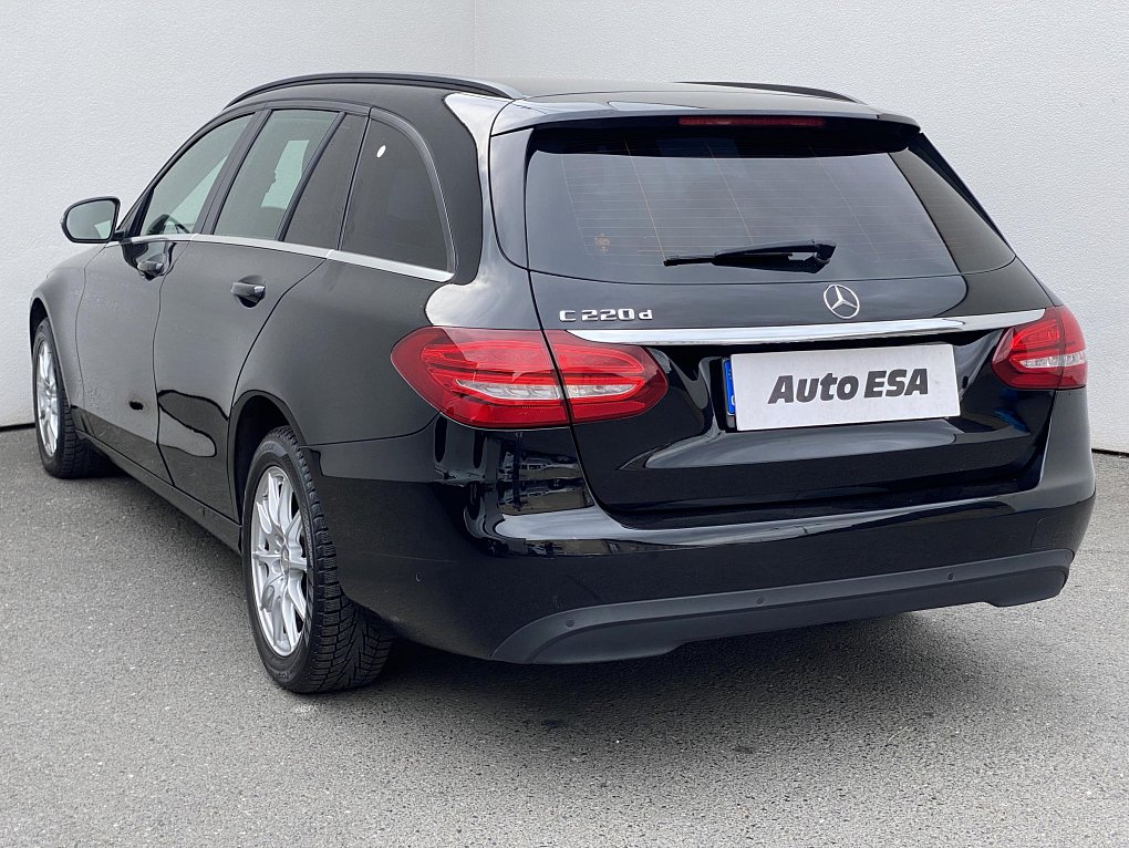 Mercedes-Benz Třída C 2.2CDi  C220