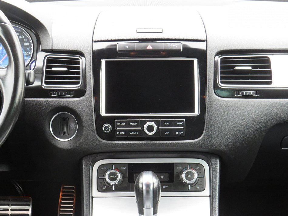 Volkswagen Touareg 3.01TDi  4x4