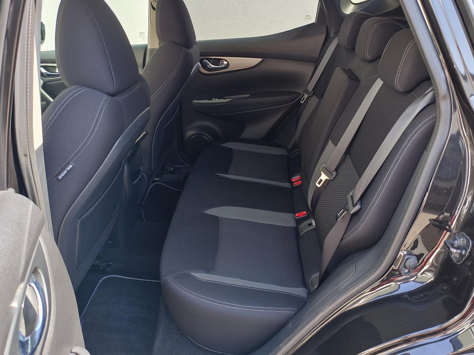 Nissan Qashqai 1.3 DiG-T Connect
