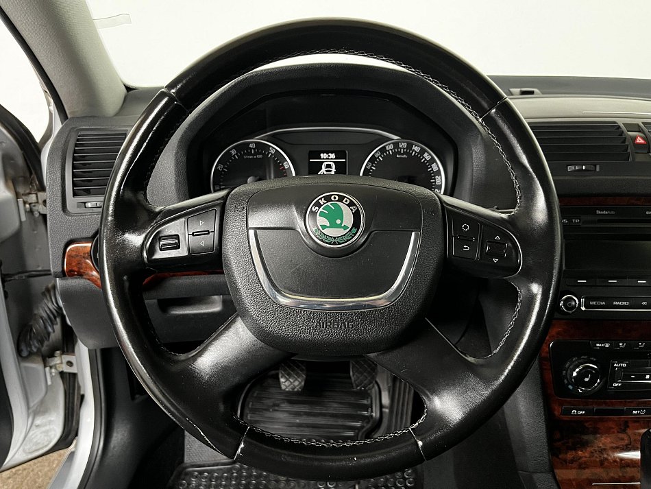 Škoda Octavia II 1.4 TSi Elegance