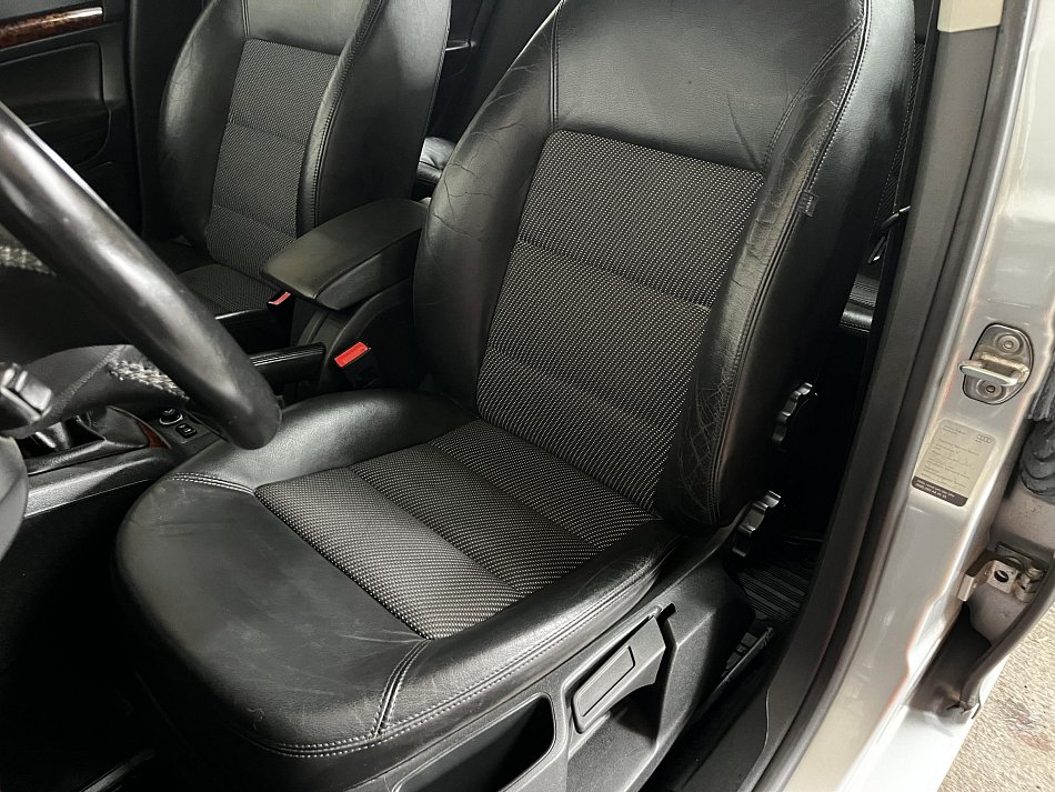Škoda Octavia II 1.4 TSi Elegance