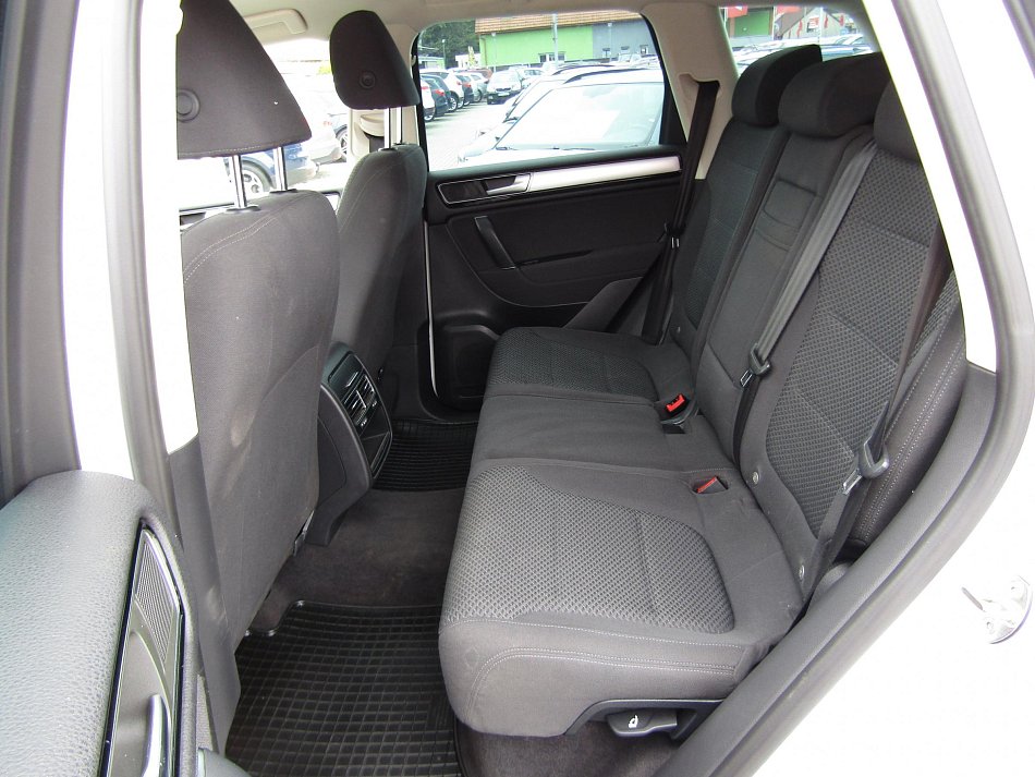 Volkswagen Touareg 3.0 TDi V6  4x4