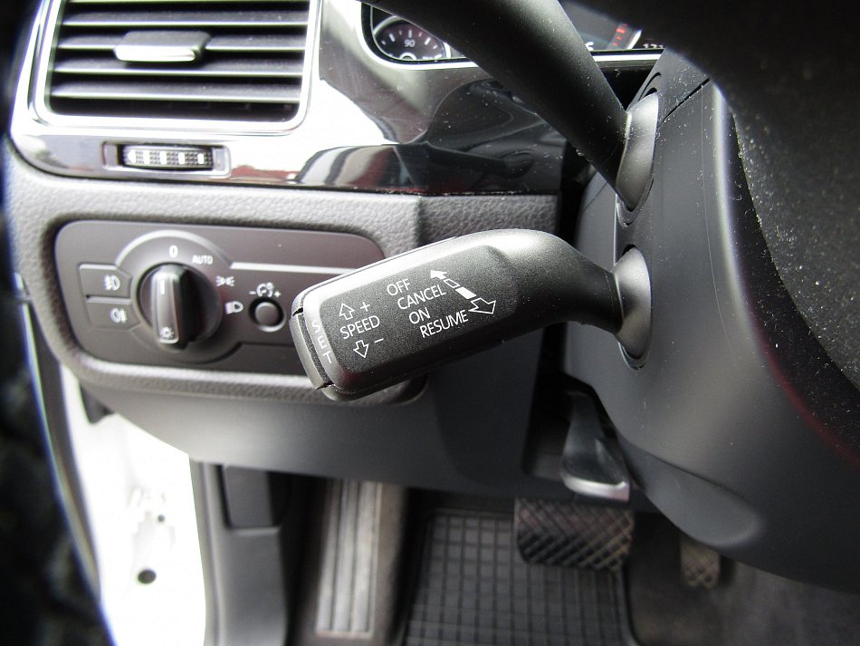 Volkswagen Touareg 3.0 TDi V6  4x4