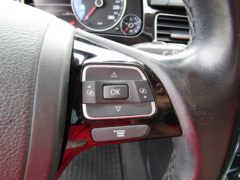 Volkswagen Touareg 3.0 TDi V6  4x4