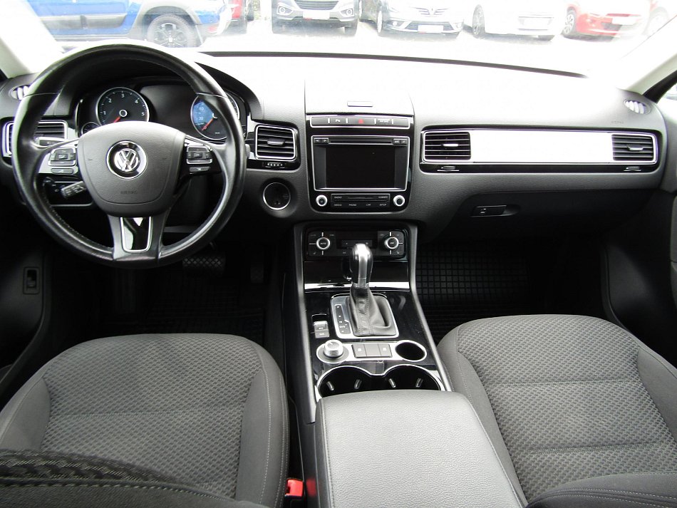 Volkswagen Touareg 3.0 TDi V6  4x4