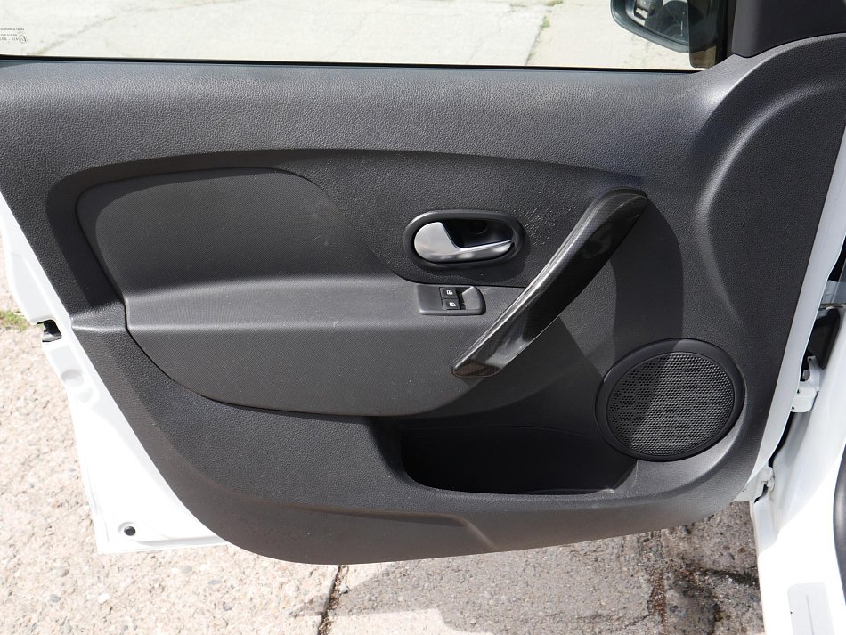 Dacia Logan 1.0 i 