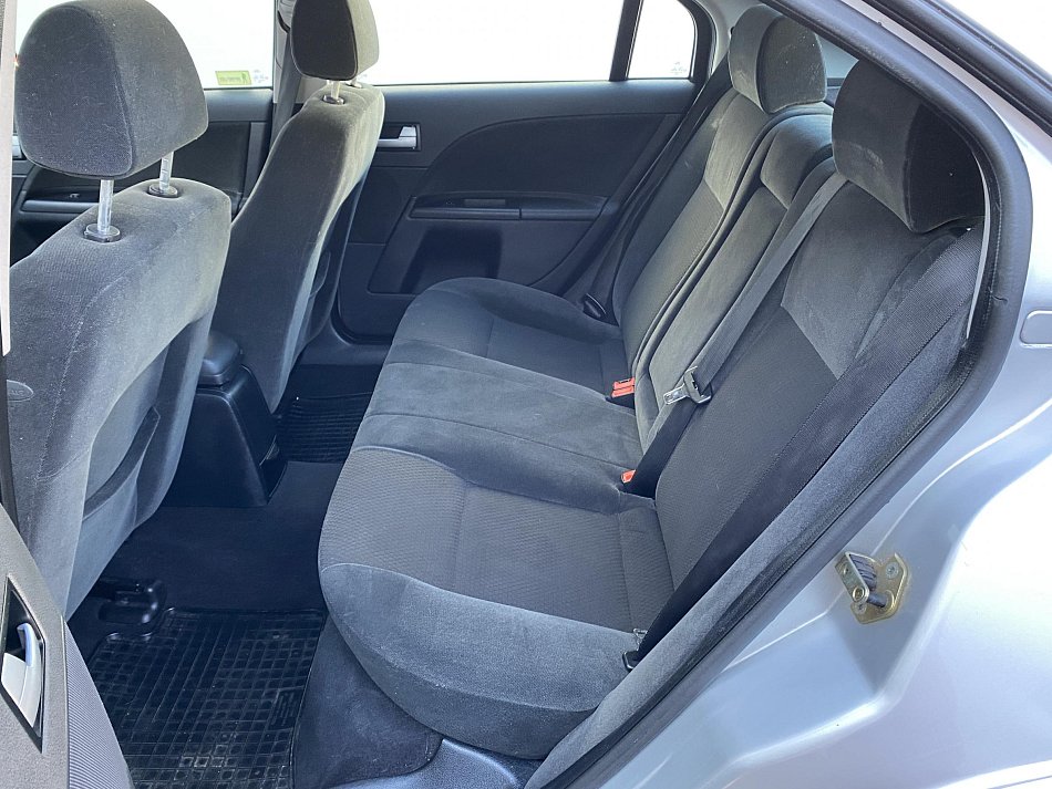 Ford Mondeo 2.5i 