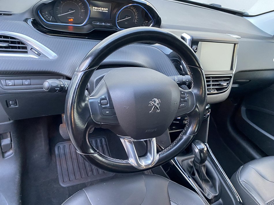 Peugeot 2008 1.2PT Allure