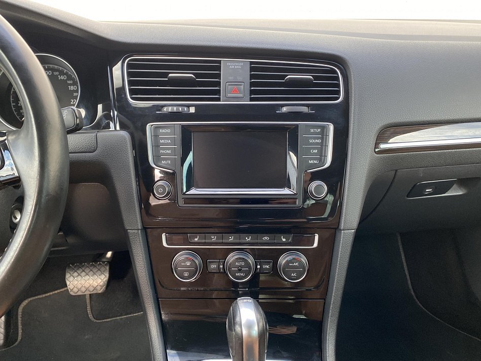 Volkswagen Golf 1.4 TSi 