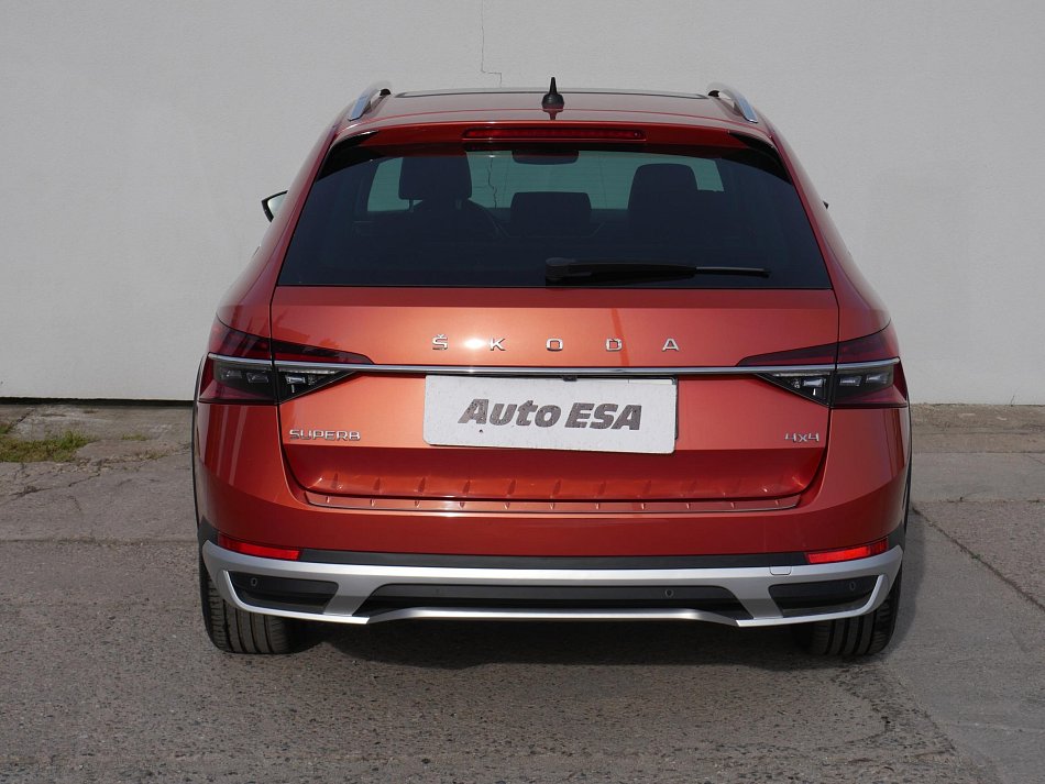 Škoda Superb III 2.0 TSi  4x4