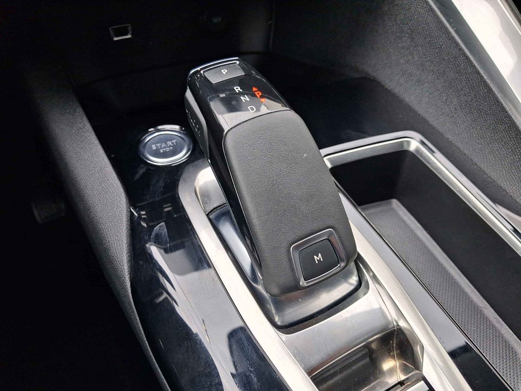 Peugeot 3008 1.2 PT Allure