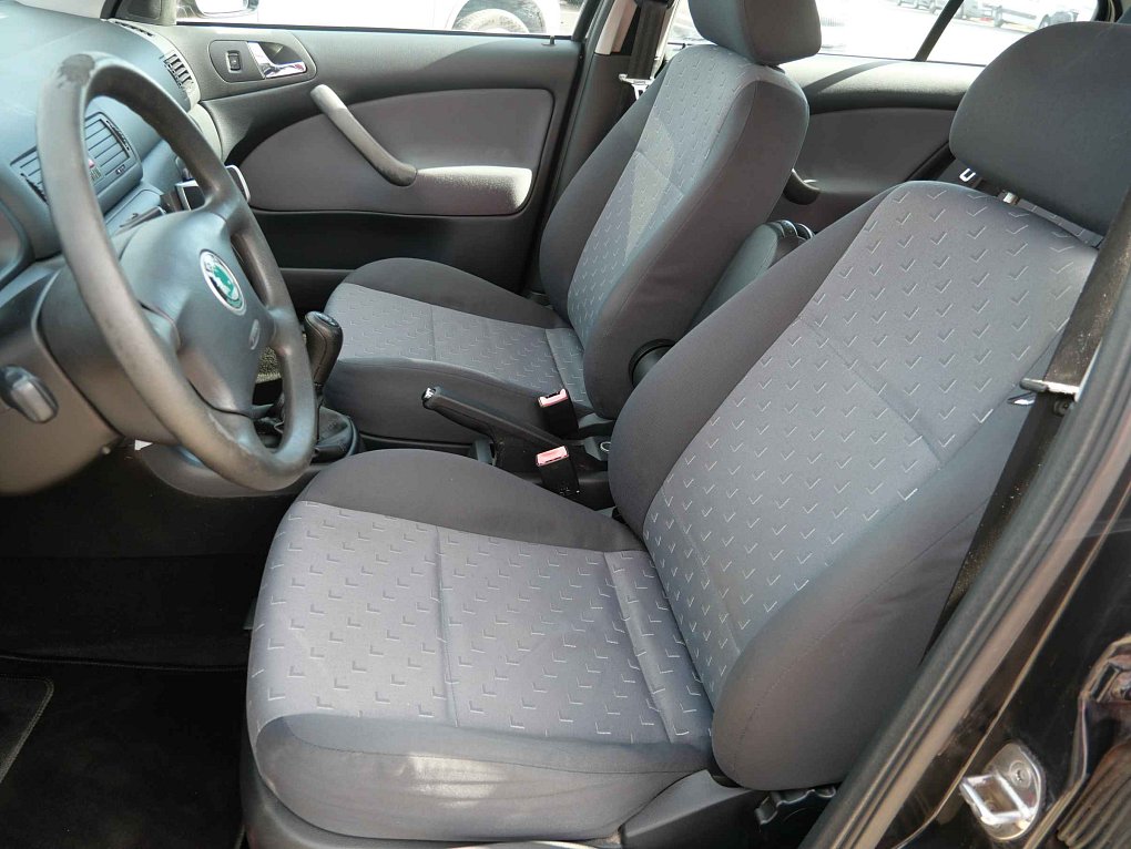Škoda Octavia 1.6 i Tour
