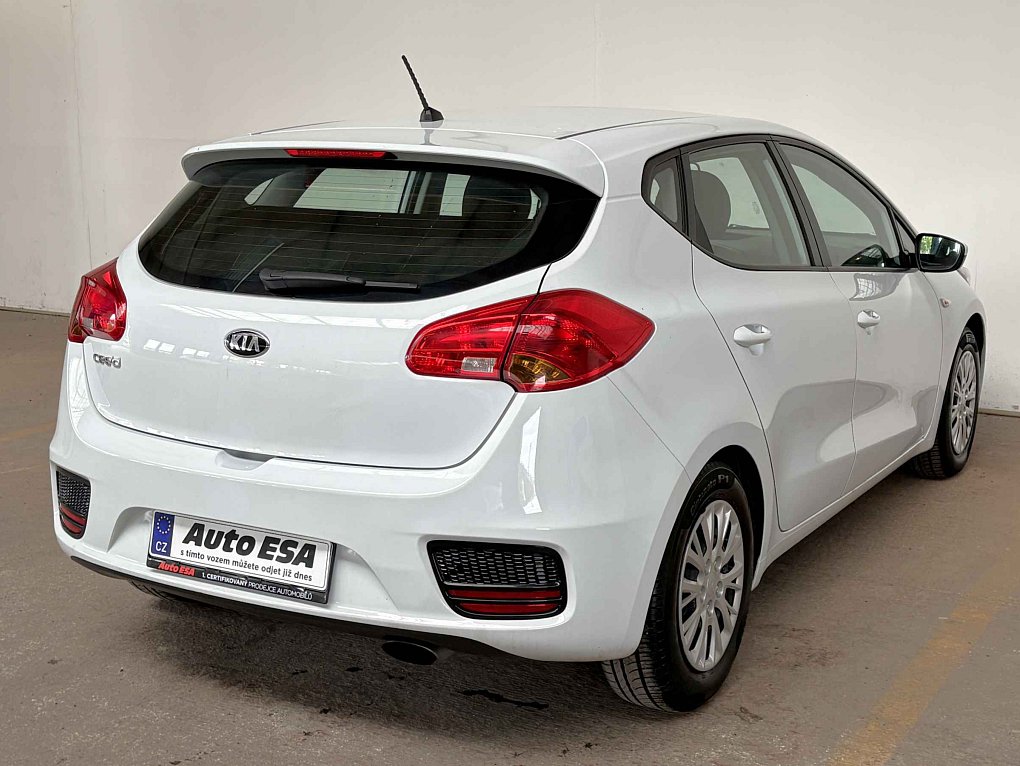 Kia Ceed 1.6 GDi 