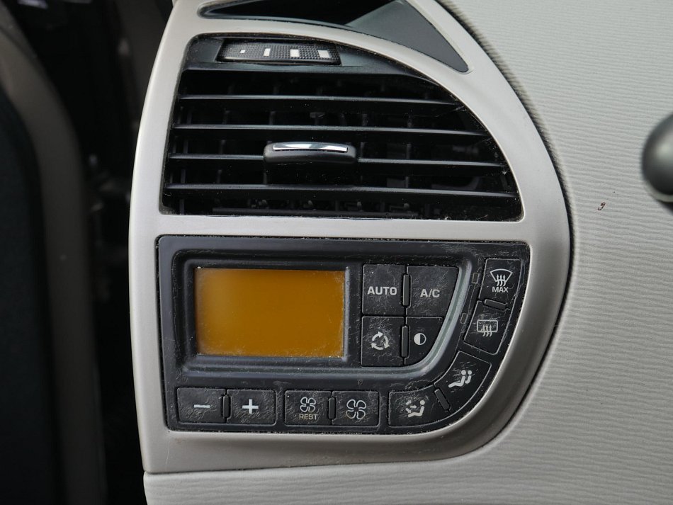 Citroën C4 Picasso 1.8i 