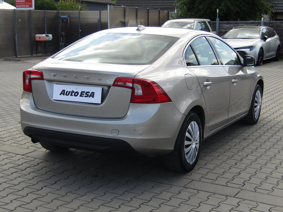 Volvo S60 2.0 D 