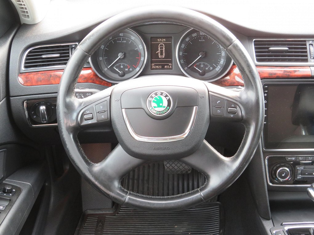 Škoda Superb II 3.6 V6  4x4