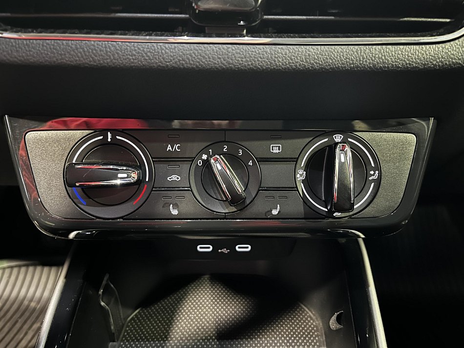 Škoda Fabia IV. 1.0i 