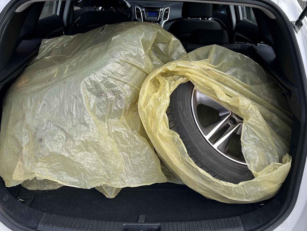 Hyundai I30 1.6 GDi Trikolor