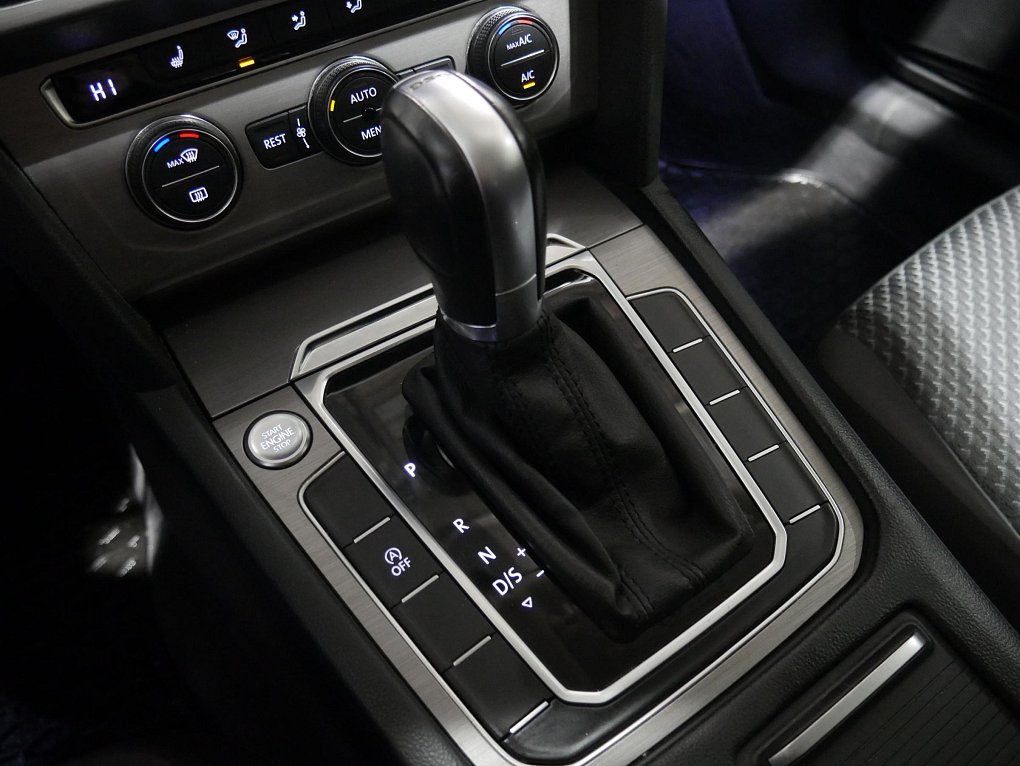 Volkswagen Passat 2.0 TDi Trendline