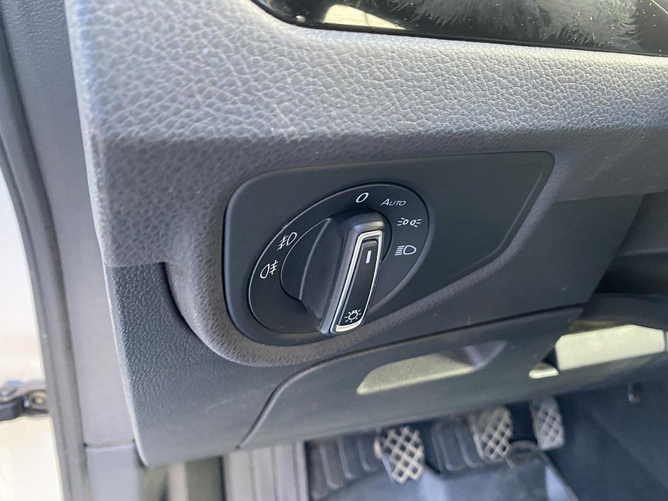 Volkswagen Touran 2.0TDi  7míst