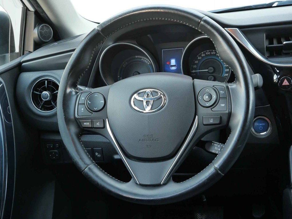 Toyota Auris 1.8HSD 