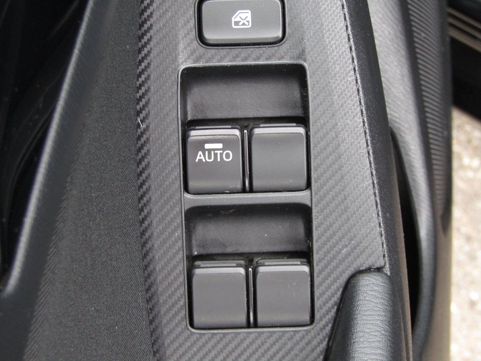 Mazda 3 2.0 i Sport