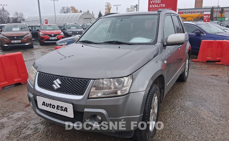 Suzuki Grand Vitara 2.0i  4x4