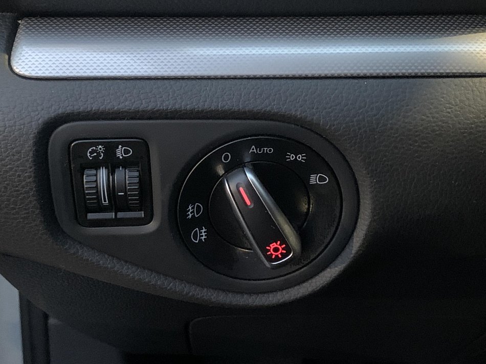 Volkswagen Sharan 2.0 TDI 