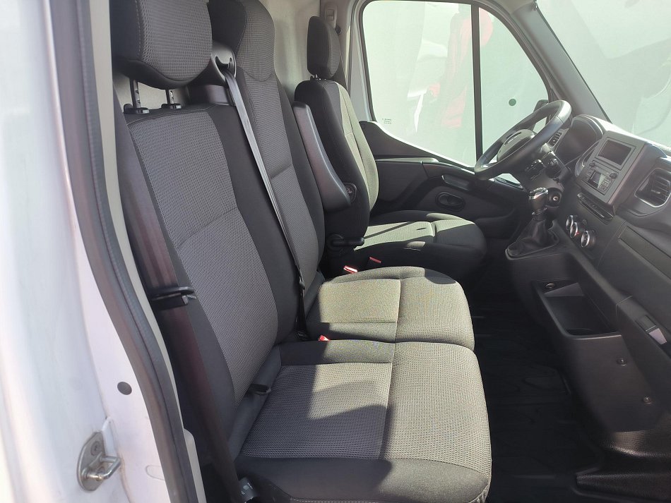 Renault Master 2.3dCi  L1H1 DÍLNA