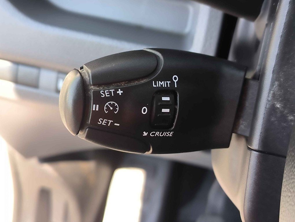 Citroën Jumpy 2.0HDi  L2 6míst