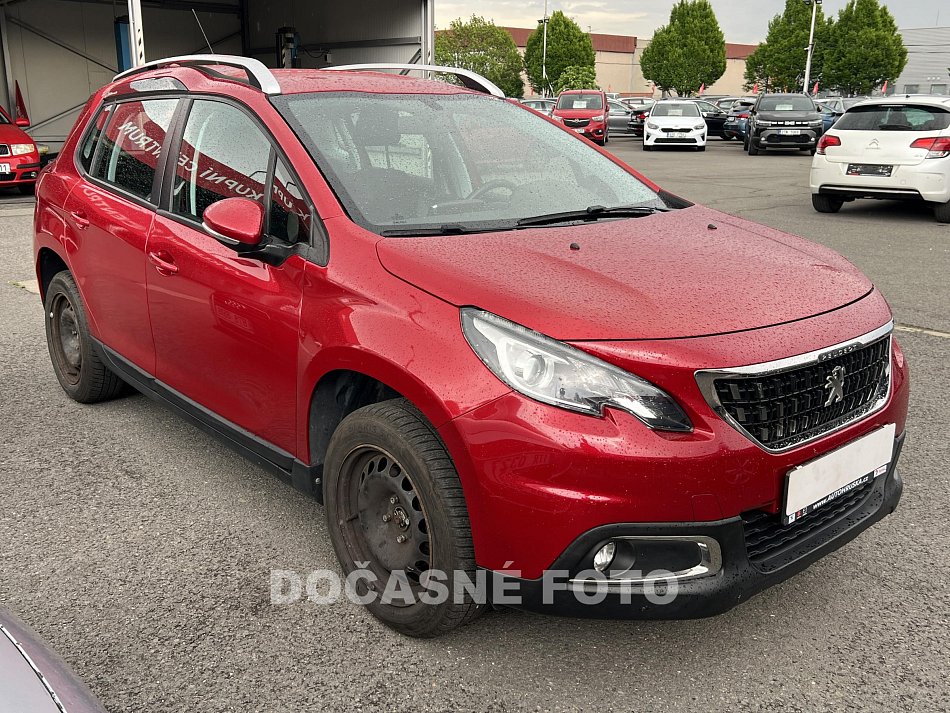 Peugeot 2008 1.2 PT 