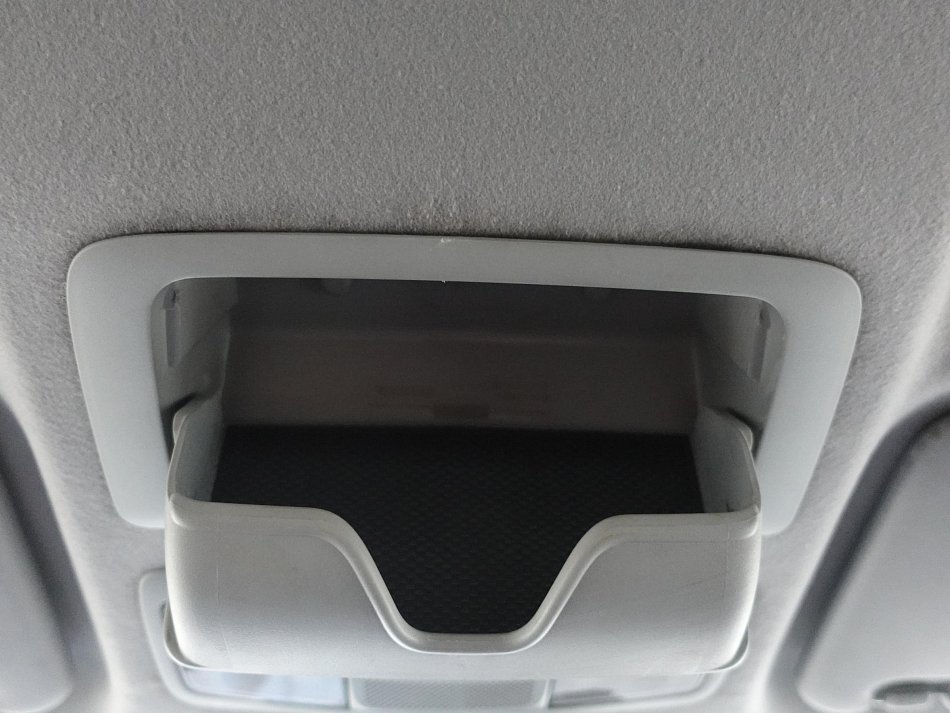 Mitsubishi Outlander 2.0 Di-D  4x4, 7míst