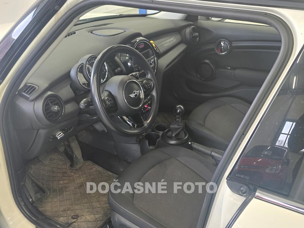 Mini Cooper 1.5i 