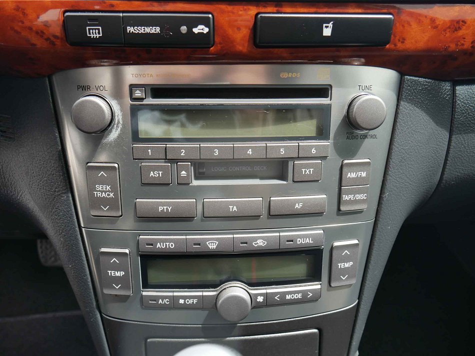 Toyota Avensis 2.2 D4D 
