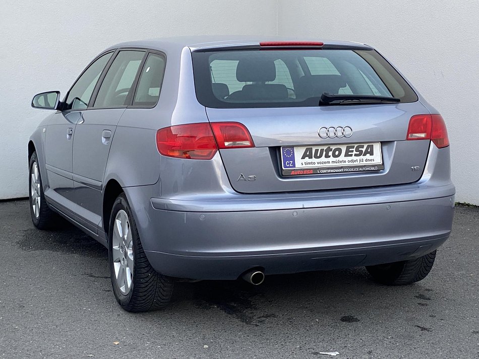 Audi A3 1.6i 