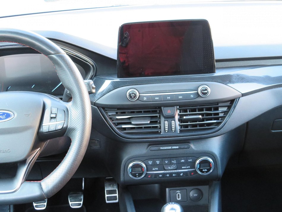 Ford Focus 1.0 EB ST-Line