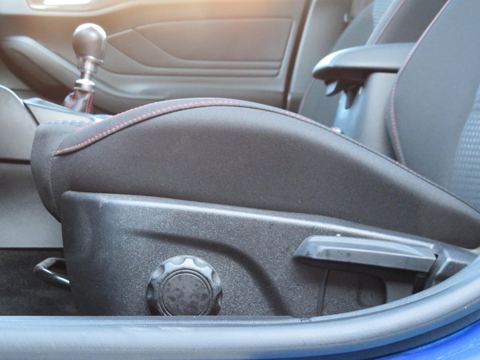 Ford Focus 1.0 EB ST-Line