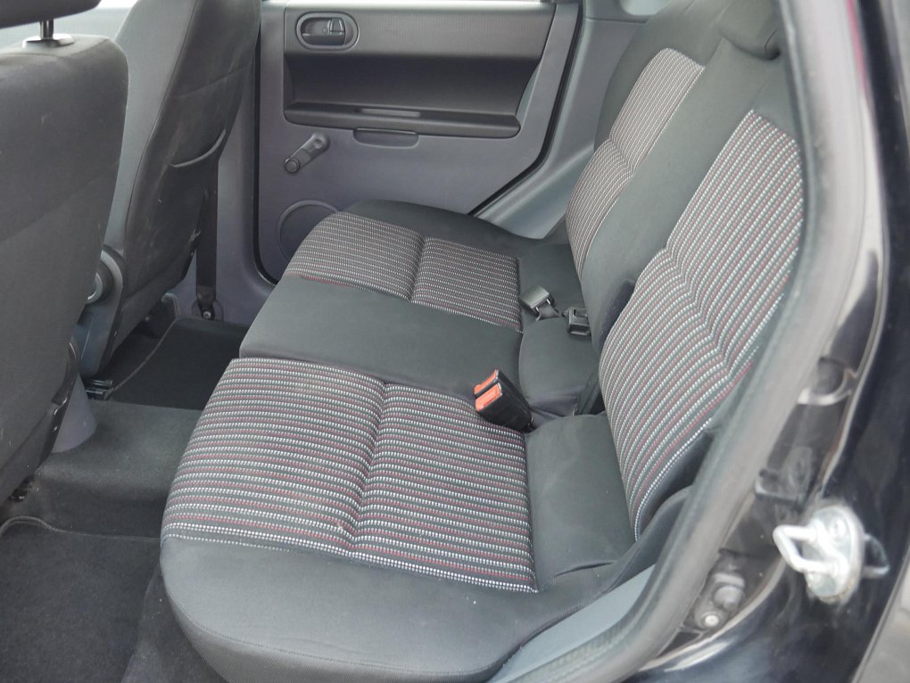 Mitsubishi Colt 1.3i 