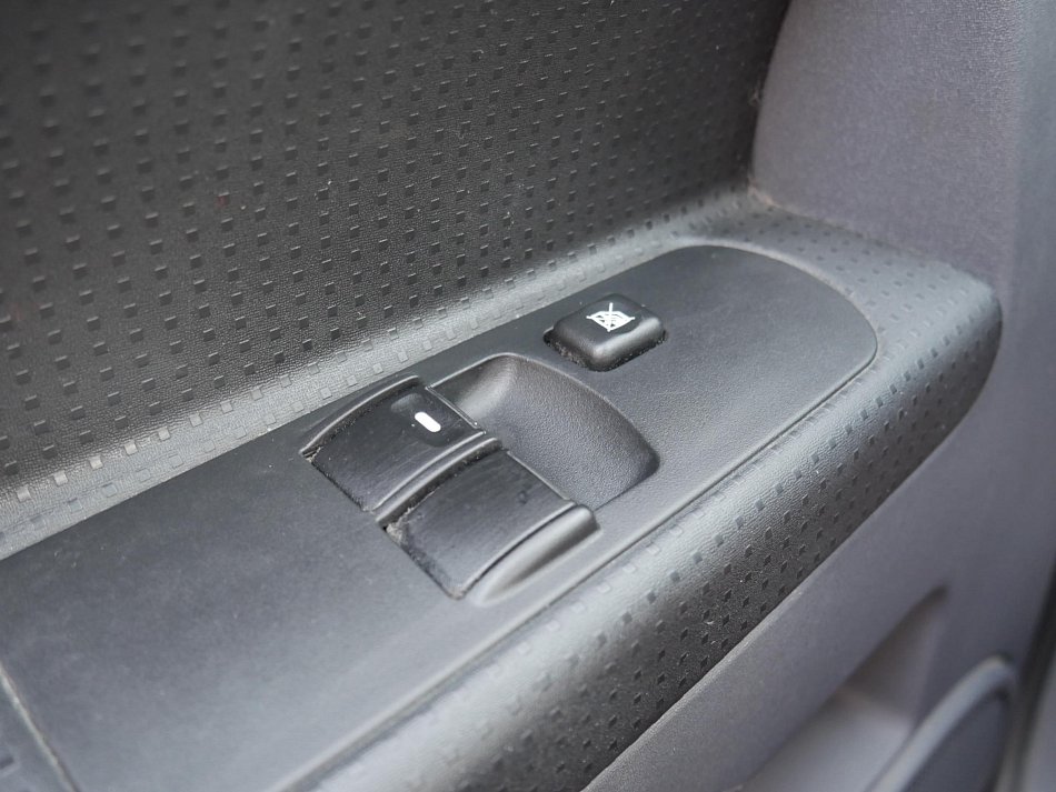 Mitsubishi Colt 1.3i 