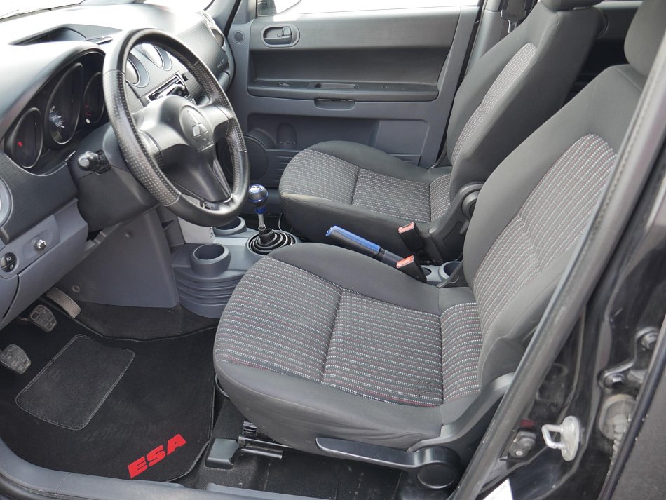 Mitsubishi Colt 1.3i 